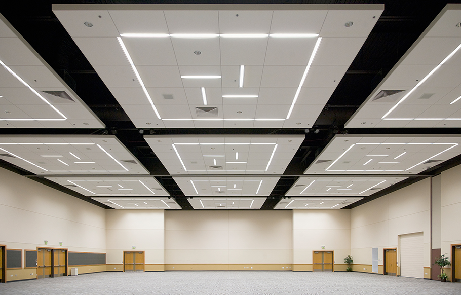 Průmysl integrovaných stropních podhledů představuje inteligentní design pro vylepšení domácího zážitku